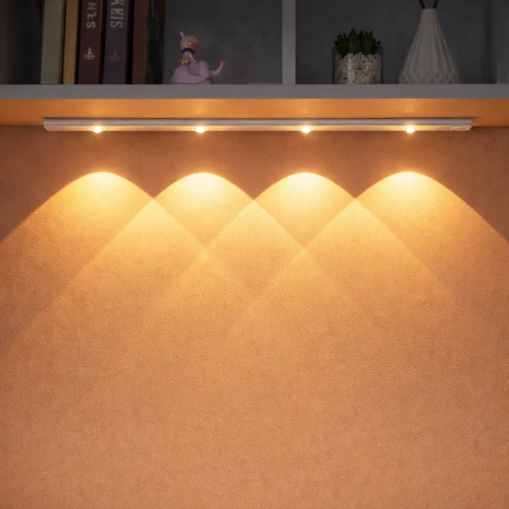 Punjiva LED lampa sa PIR senzorom – USB-C, 3 boje svetla, automatsko paljenje